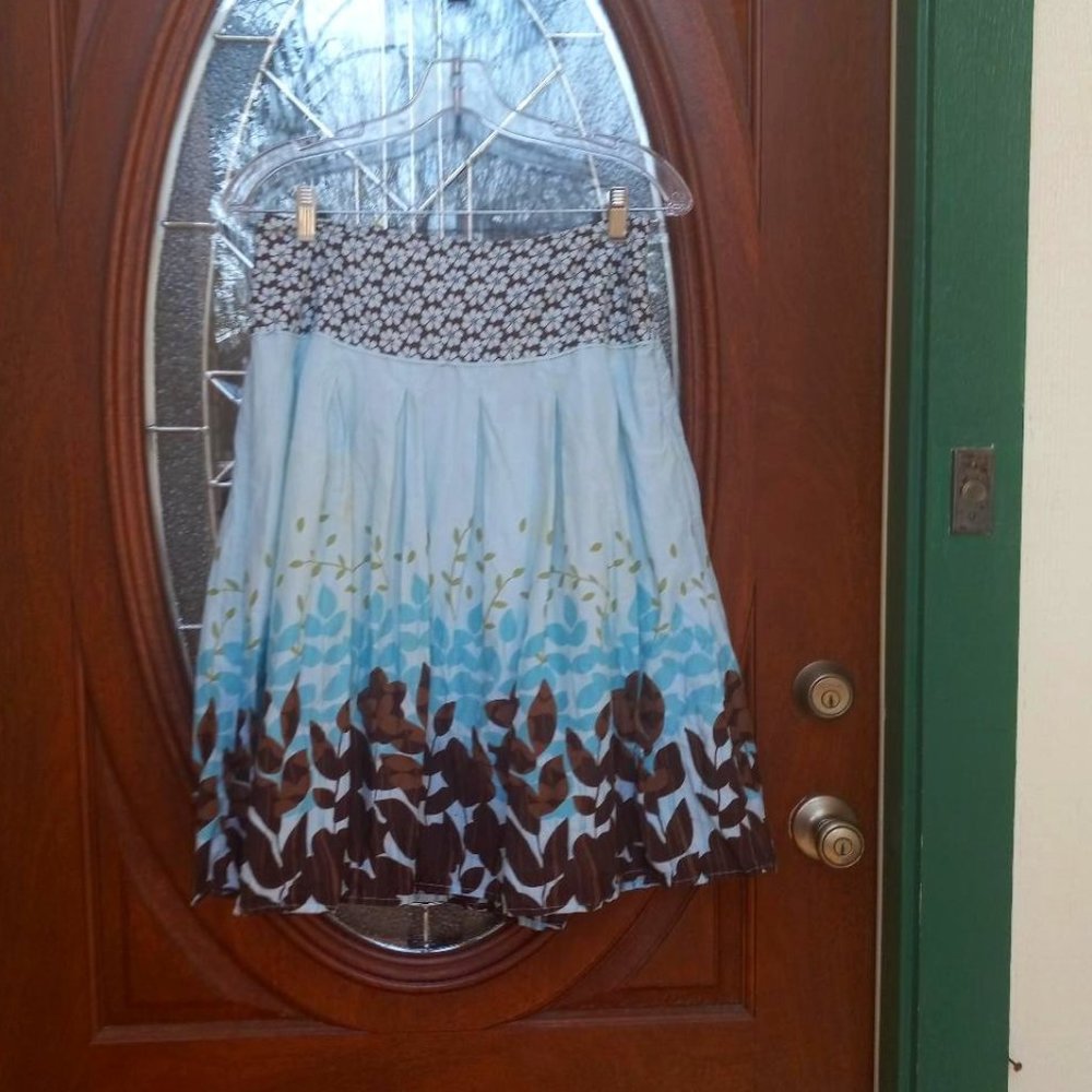 Apt. 9 Floral Skirt Size 6